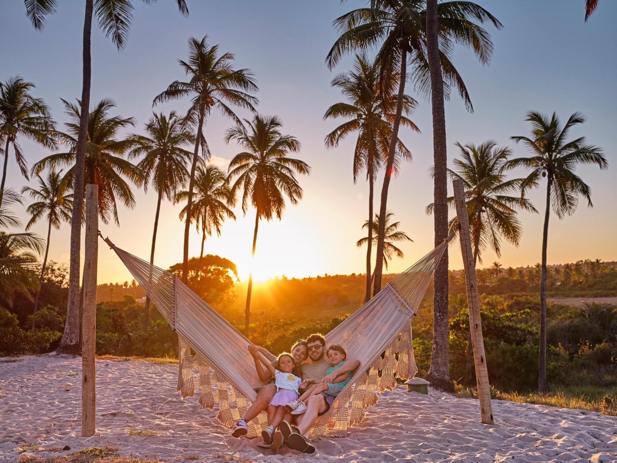 Grand Palladium Imbassai Resort & Spa Εξωτερικό φωτογραφία Sunset at the beach